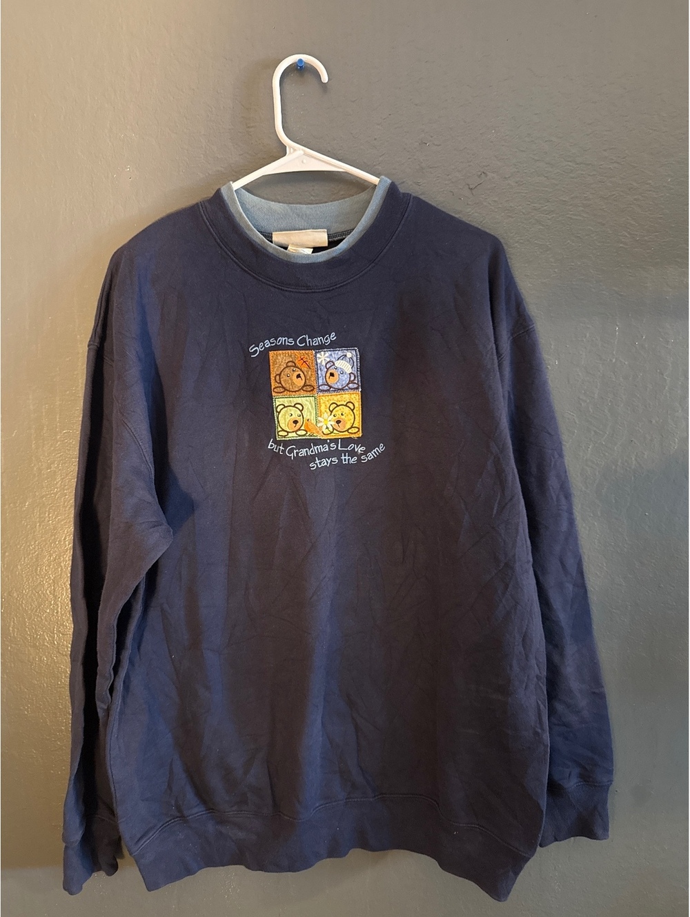 Vintage Mcc Sportswear Navy & Light Blue Embroidered Bear Motif Sweatshirt Large